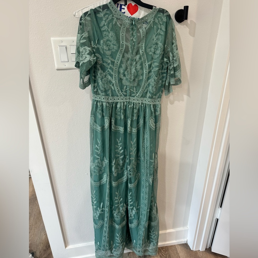 Pinkblush Sage Lace Maternity Maxi Dress - Picture 2 of 4